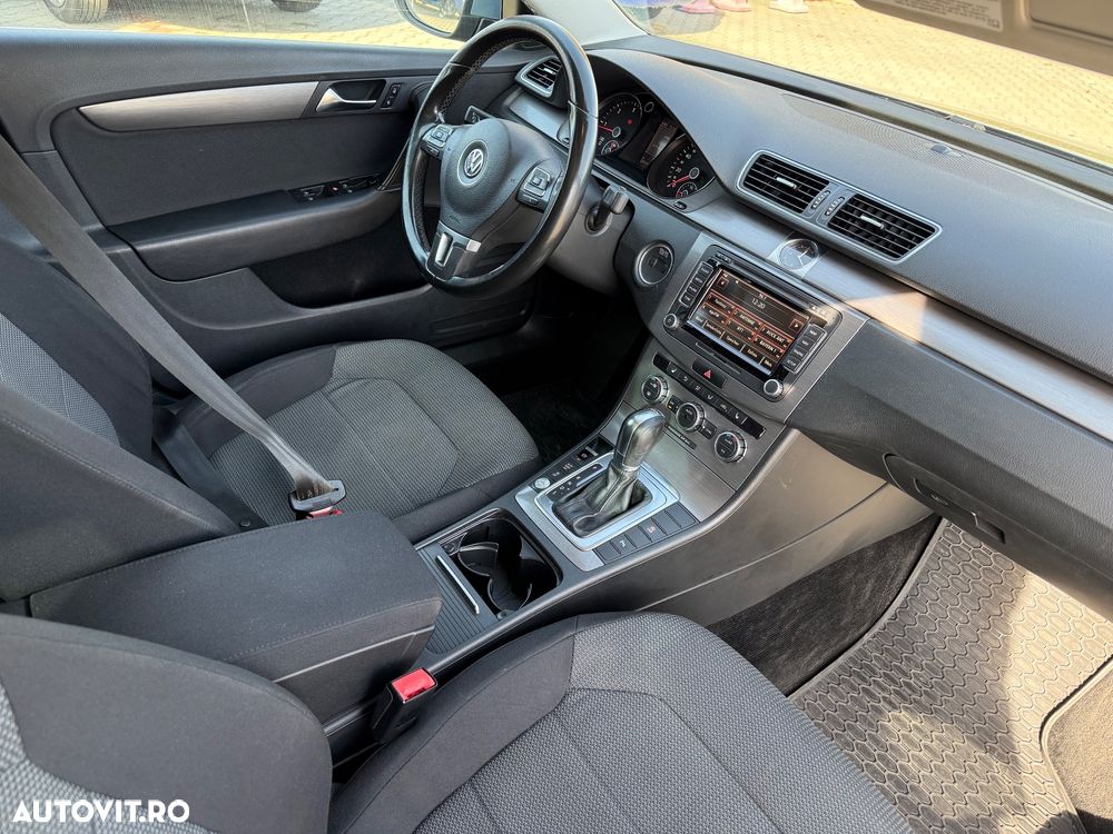 Volkswagen Passat Variant 2.0 TDI BlueMotion Technology DSG Highline - 8