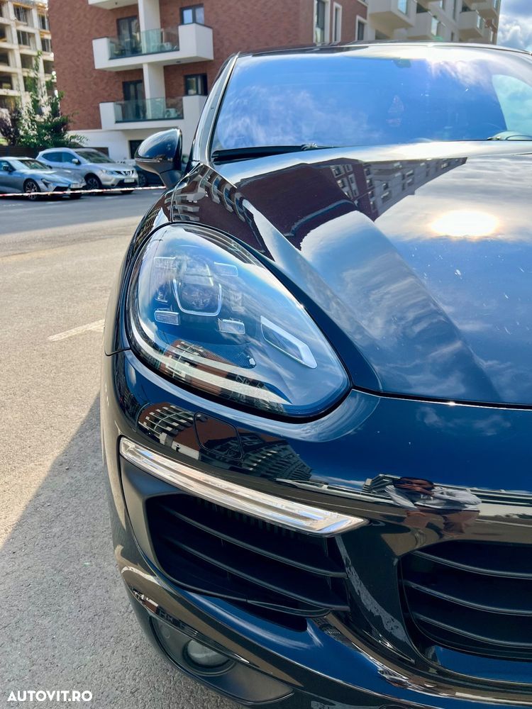 Porsche Cayenne Diesel Platinum Edition - 15