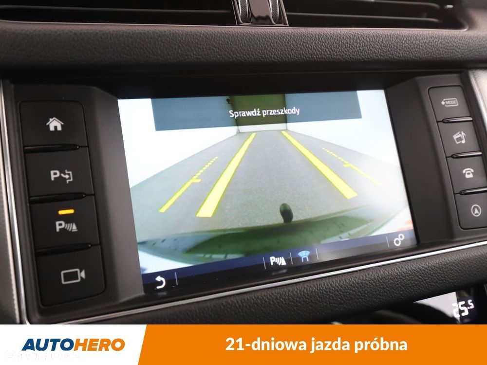 Jaguar XF - 22