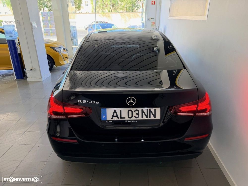 Mercedes-Benz A 250 - 10