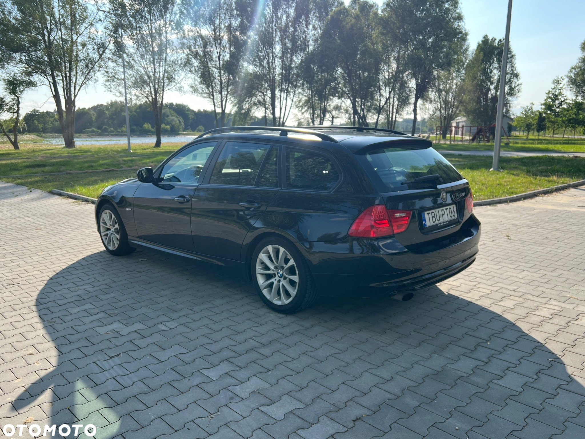 BMW Seria 3 318i - 5
