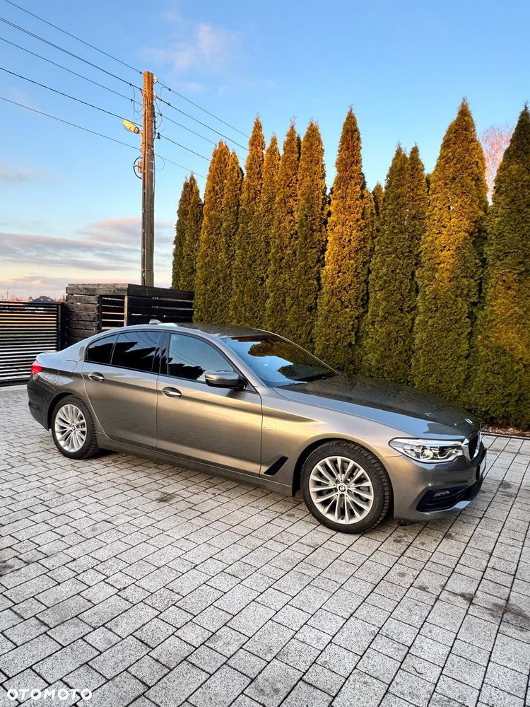 BMW Seria 5 530d Sport Line - 8