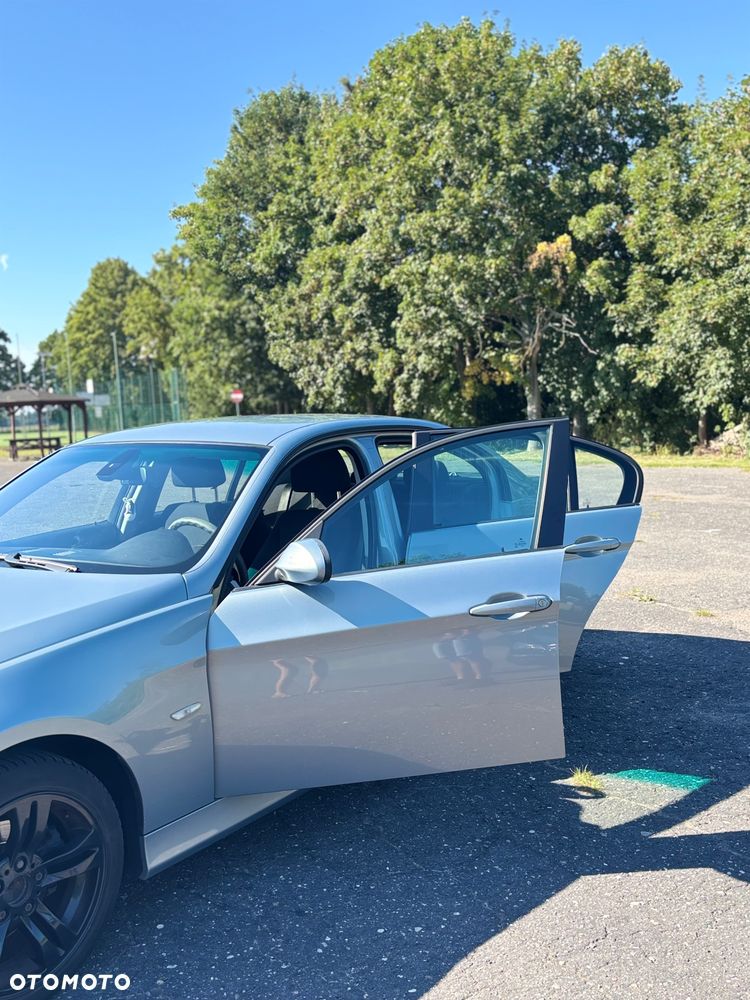 BMW Seria 3 320d - 11