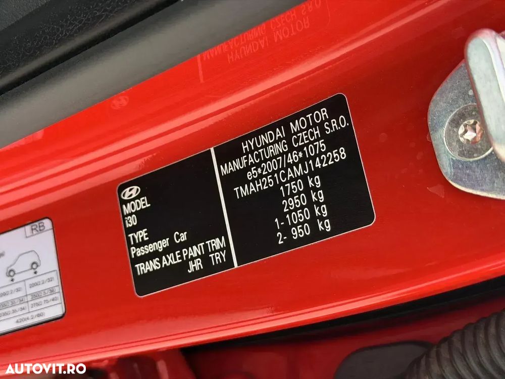 Hyundai i30 1.5 110CP 5DR M/T Comfort - 29