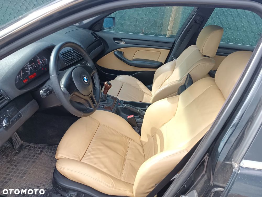 BMW Seria 3 330ix - 3