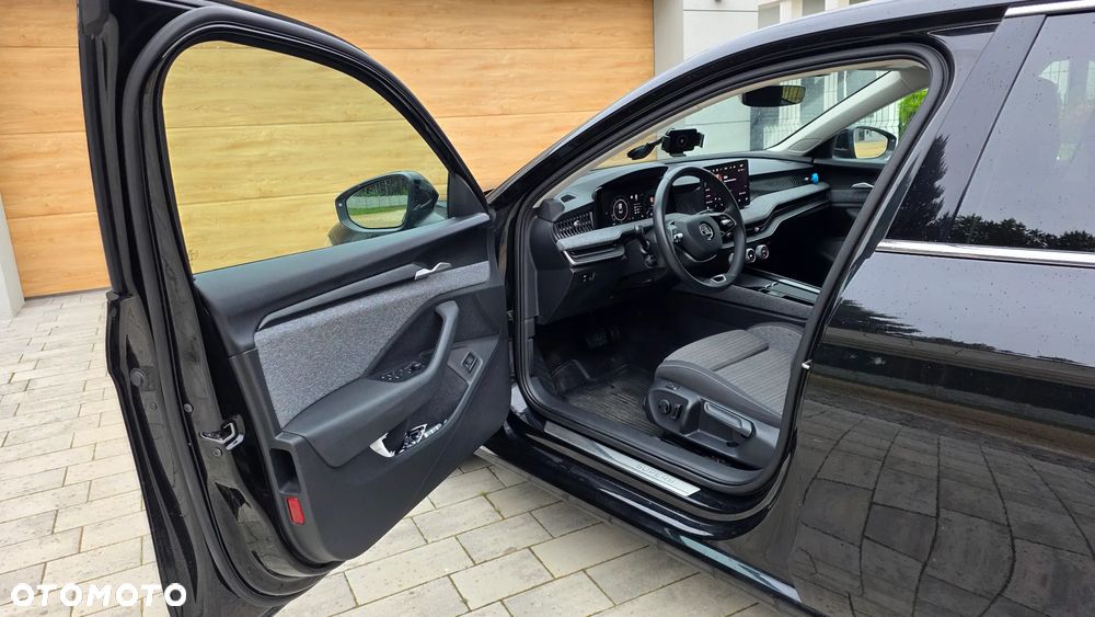 Skoda Superb 1.5 TSI mHEV Selection DSG - 35