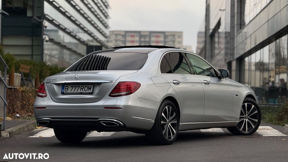 Mercedes-Benz E 300 - 4