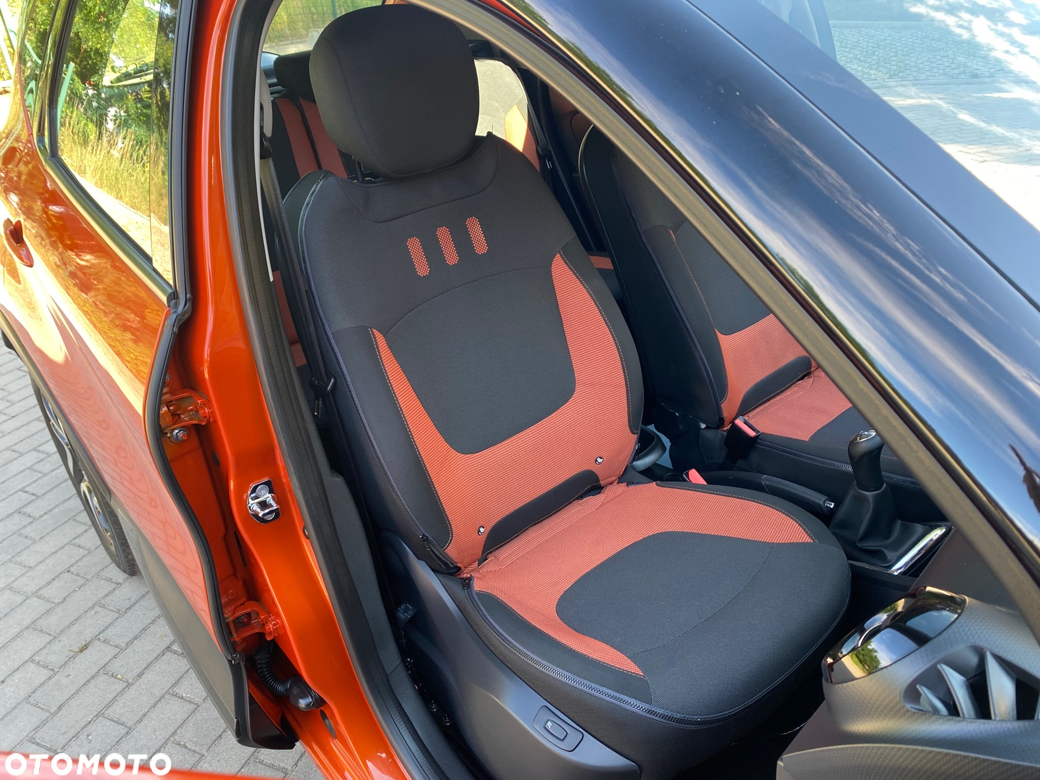 Renault Captur TCe 100 EXPERIENCE - 14