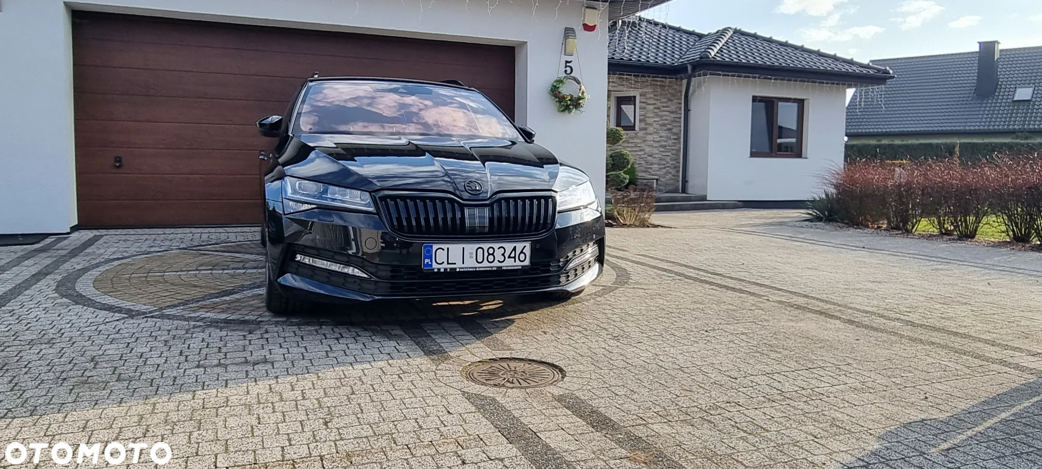 Skoda Superb 2.0 TDI DSG Sportline - 3
