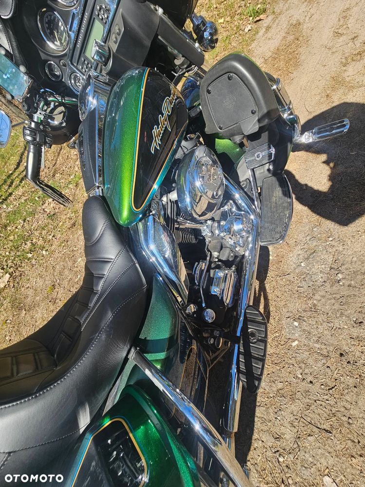 Harley-Davidson FLHTCU Ultra - 7