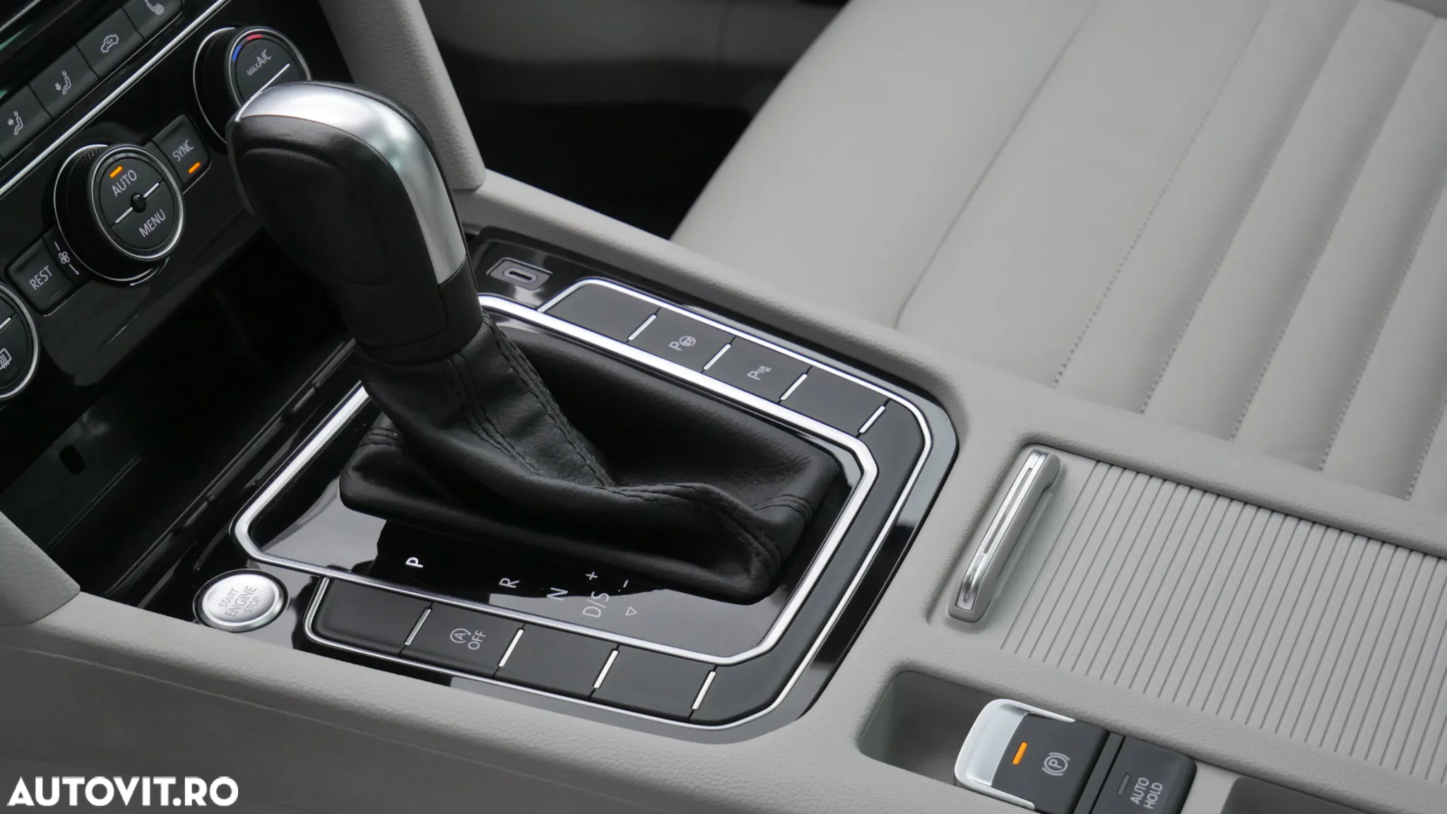 Volkswagen Passat - 21