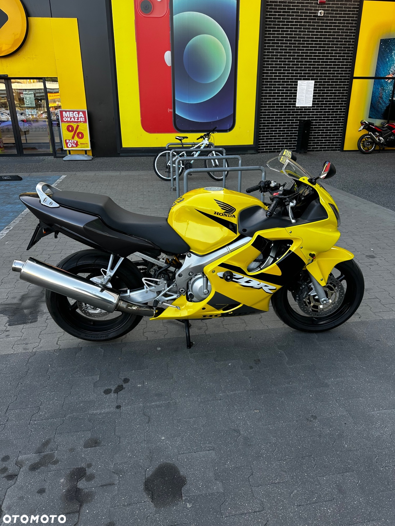 Honda CBR - 9