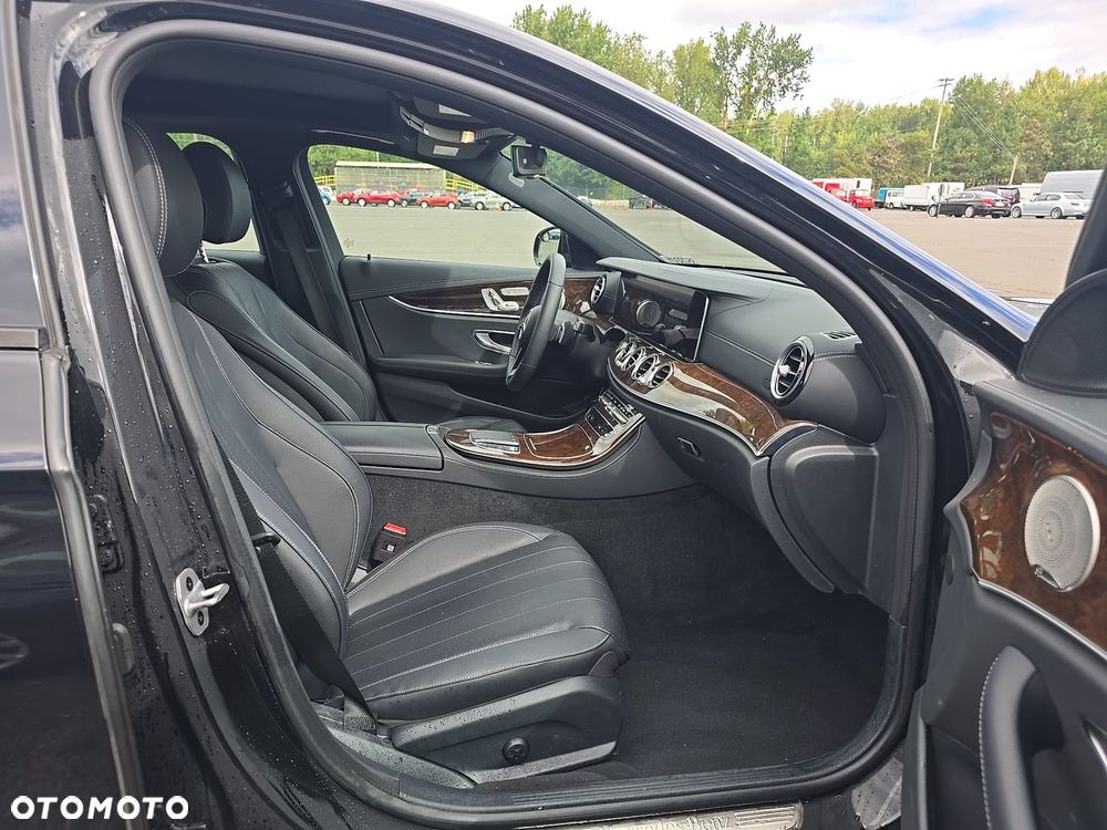 Mercedes-Benz Klasa E 450 4Matic 9G-TRONIC AMG Line NIGHT Edition - 11