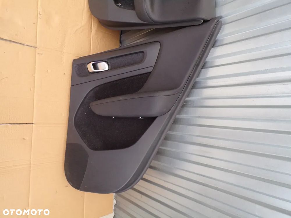 BOCZEK DRZWI PRAWY TYŁ VOLVO XC40 II - 1