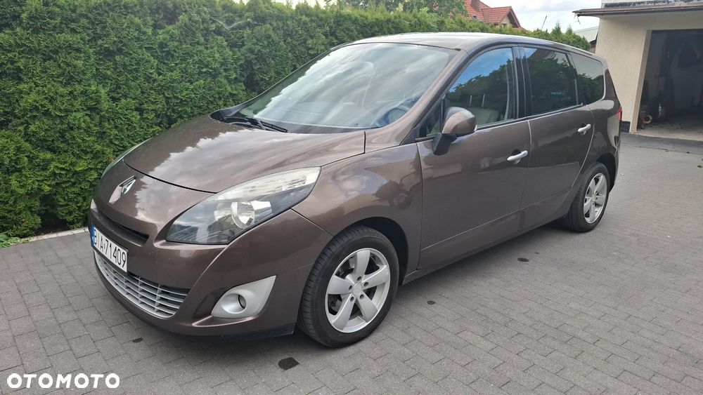Renault Scenic 1.9 dCi Privilege - 8