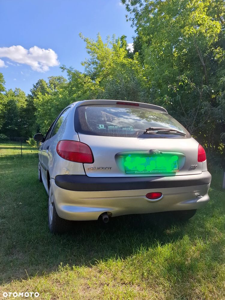 Peugeot 206 1.1 XR Presence - 3
