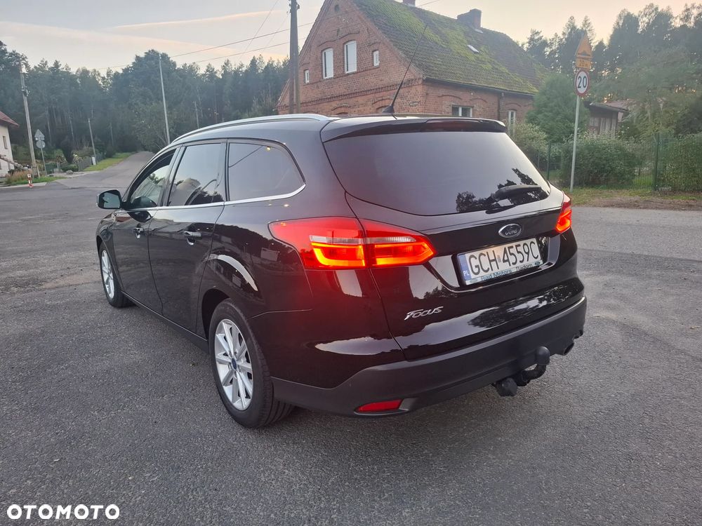 Ford Focus 2.0 TDCi Titanium ASS - 4
