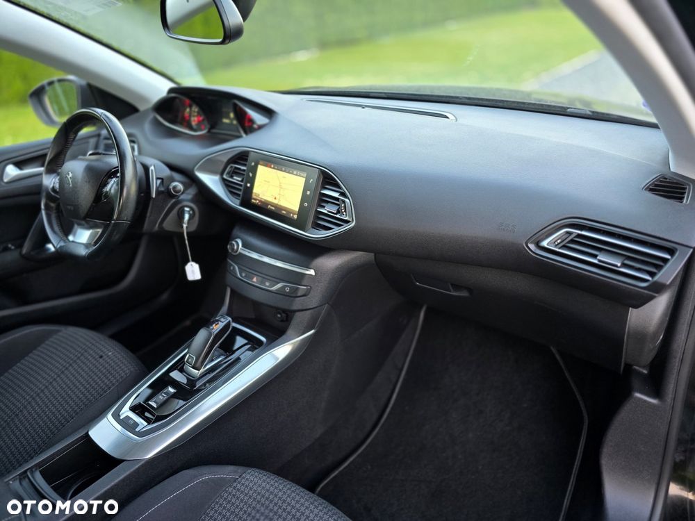 Peugeot 308 - 16