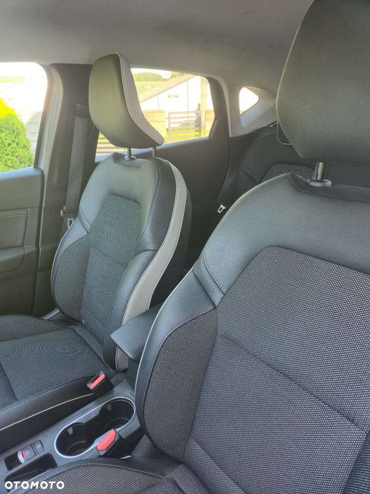 Renault Captur 1.3 TCe mHEV Techno EDC - 12