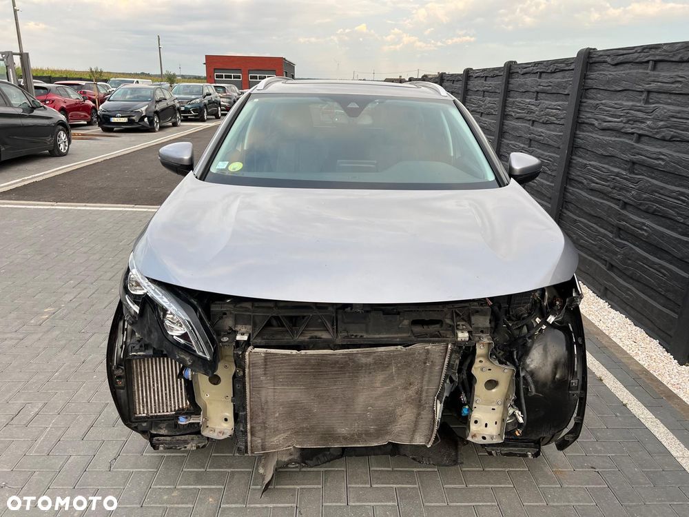 Peugeot 5008 BlueHDi 130 EAT8 Allure - 23