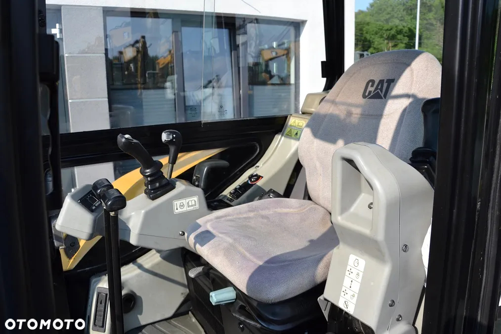 Caterpillar 302.5 - 20