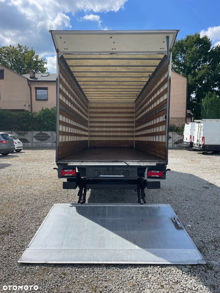 Iveco Daily 72c18 Kontener winda 2017r - 9