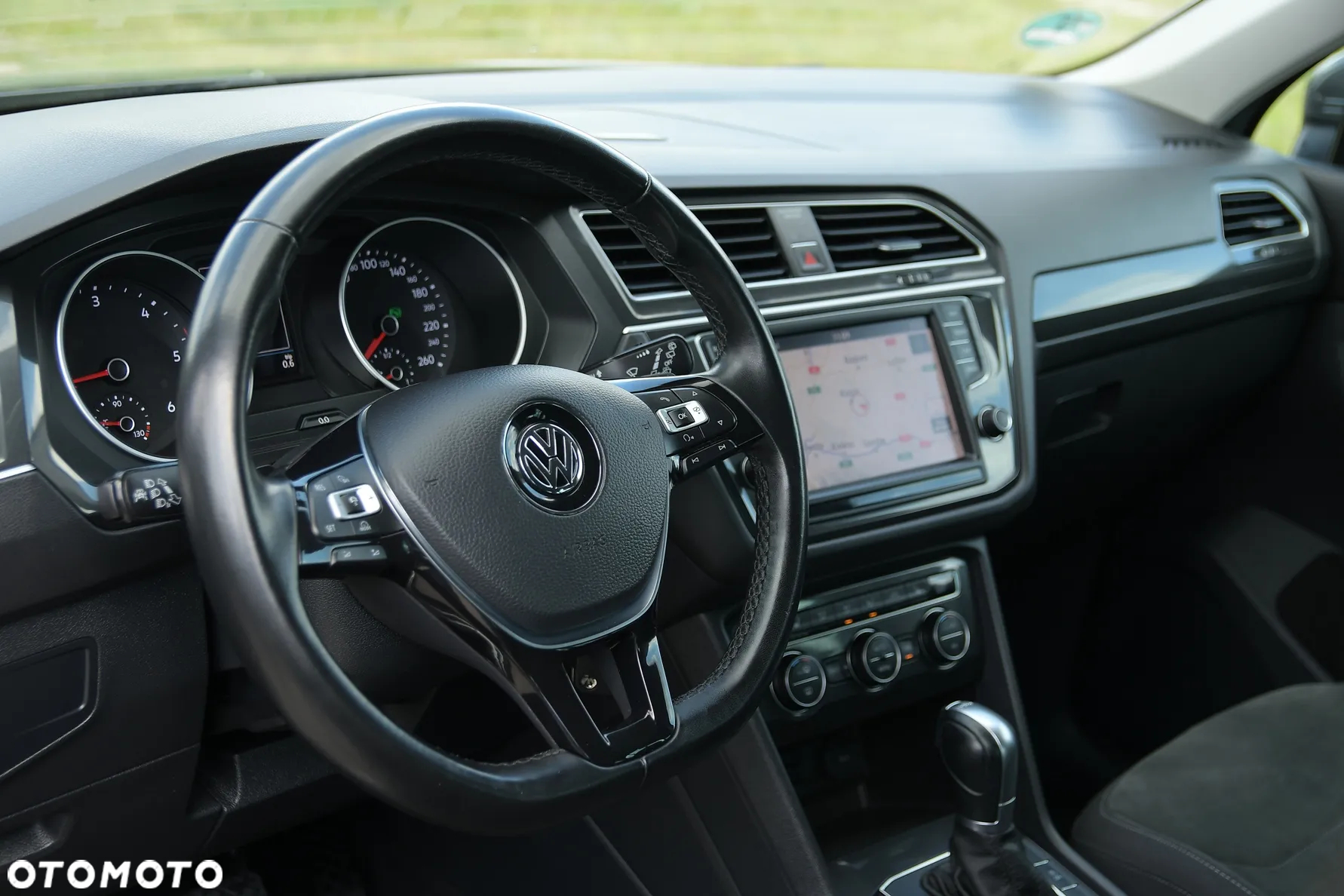 Volkswagen Tiguan - 18