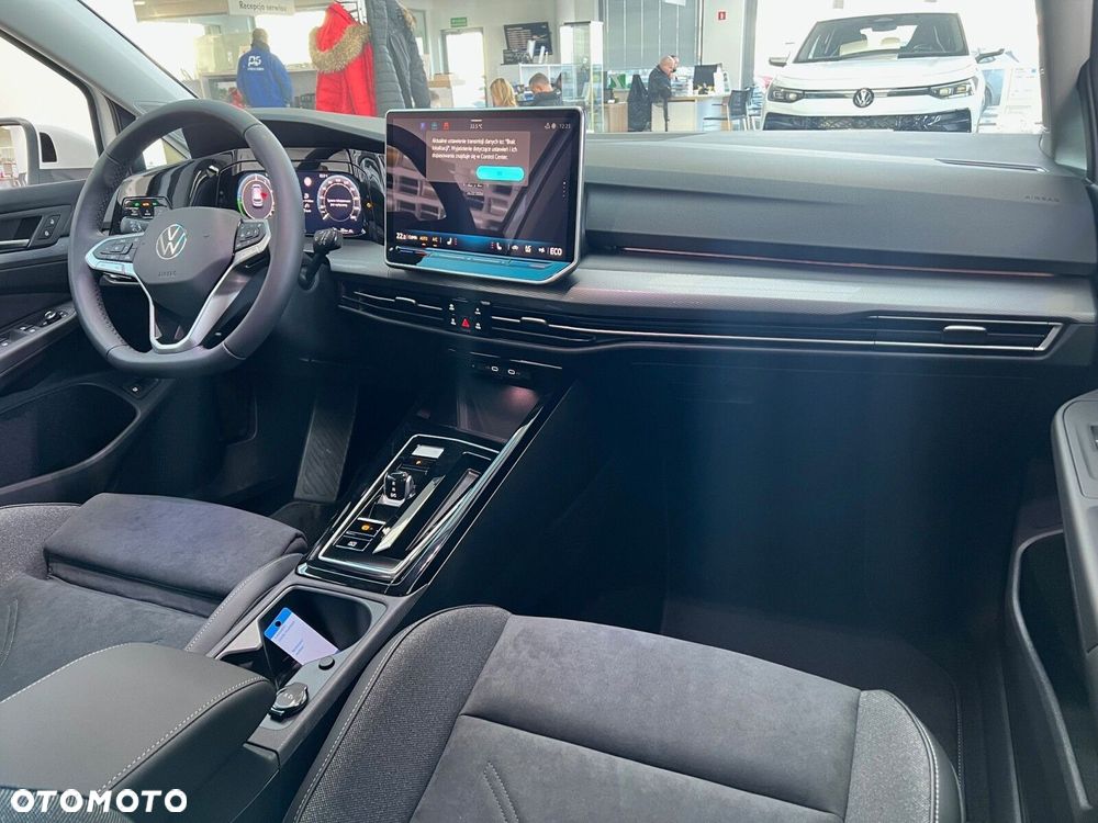 Volkswagen Golf - 9