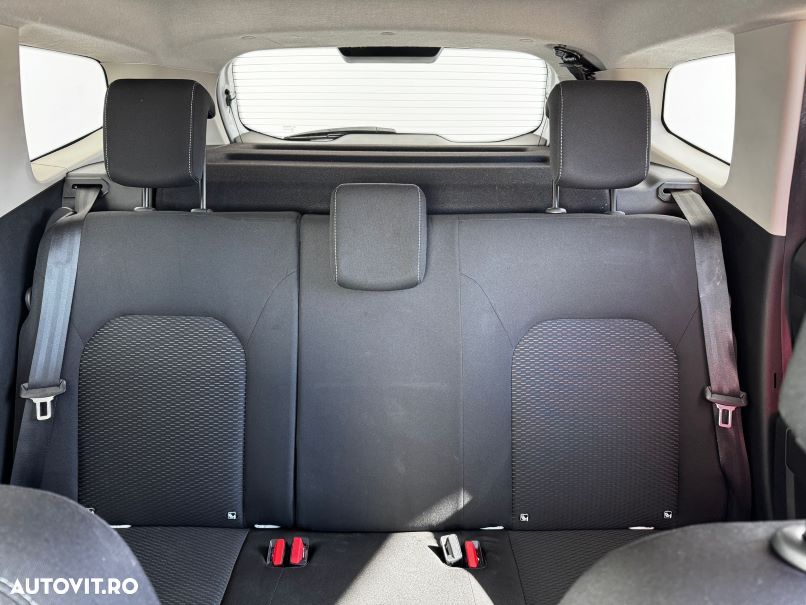 Dacia Duster TCe 130 GPF 4WD Comfort - 11