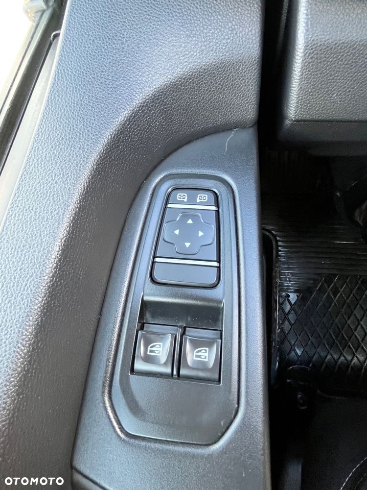 Renault Trafic - 23