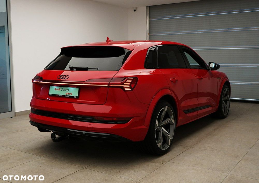 Audi e-tron - 6