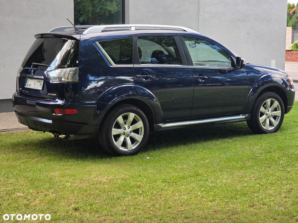 Mitsubishi Outlander 2.0 DI-D 4WD Intense - 27