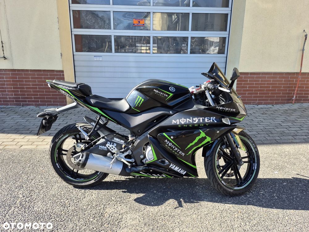 Yamaha YZF - 3
