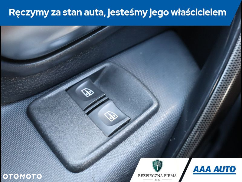 Dacia Sandero - 16