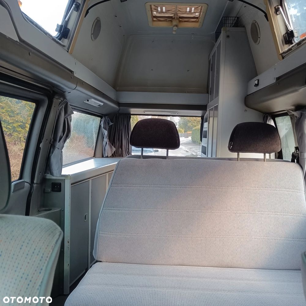 Volkswagen T4 California - 23