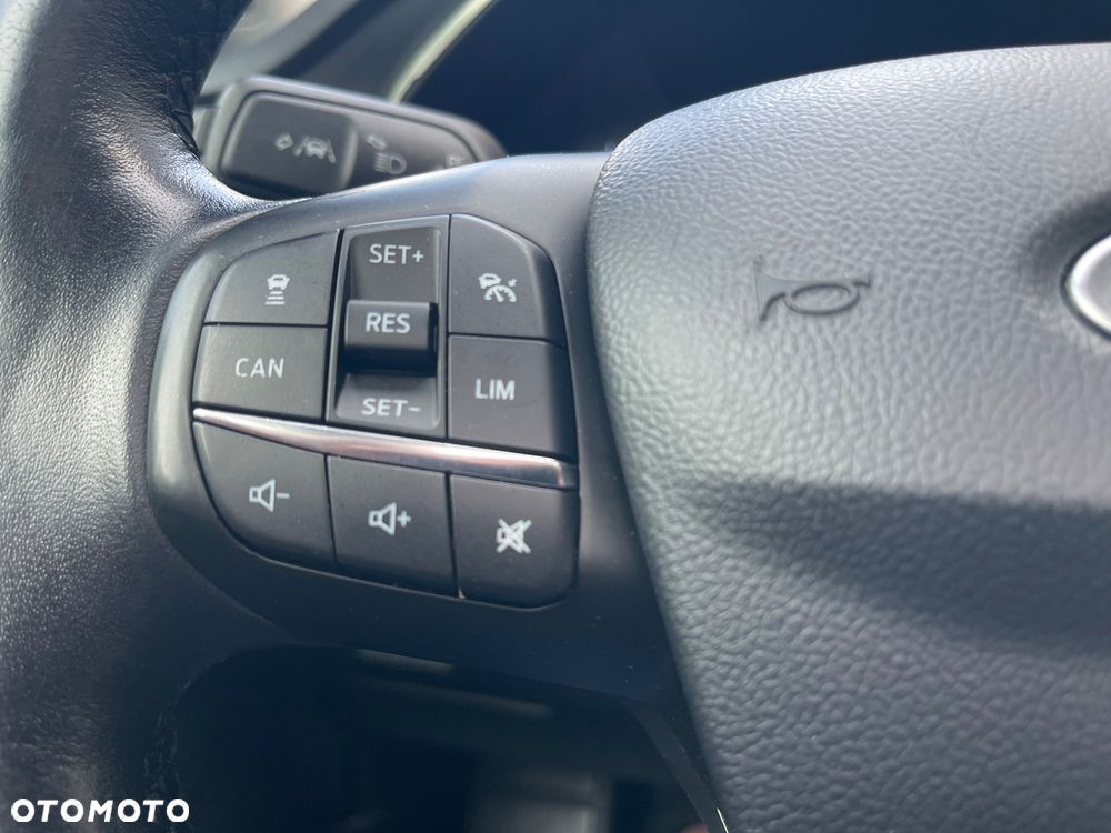 Ford Focus - 33