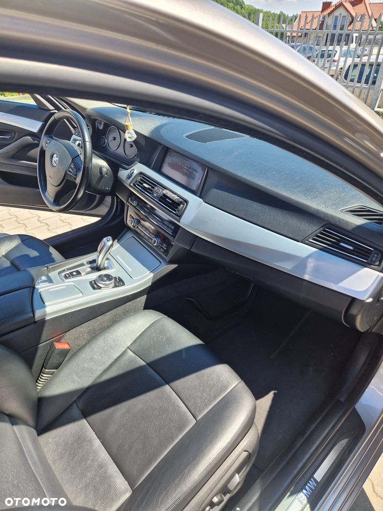 BMW Seria 5 520d Touring - 7