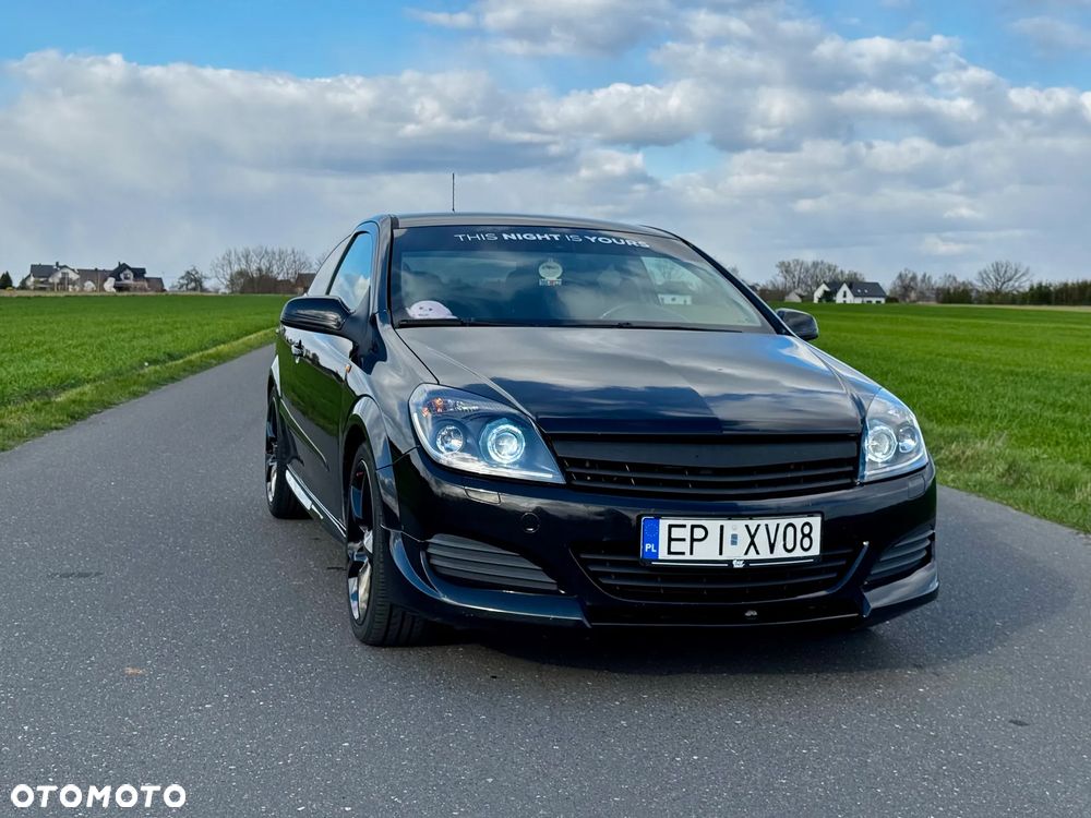 Opel Astra 2.0 T Sport - 1