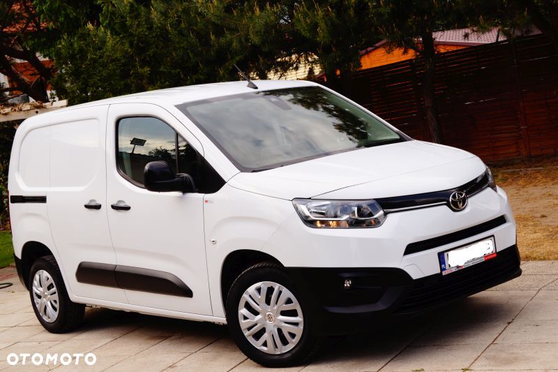 Toyota Proace City - 29