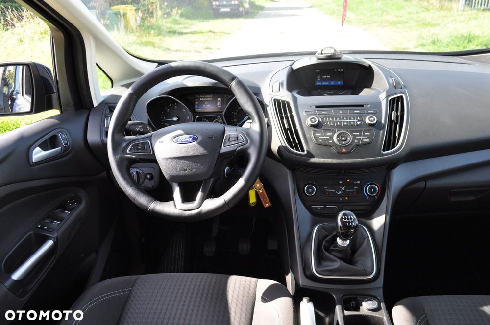 Ford Grand C-MAX - 10