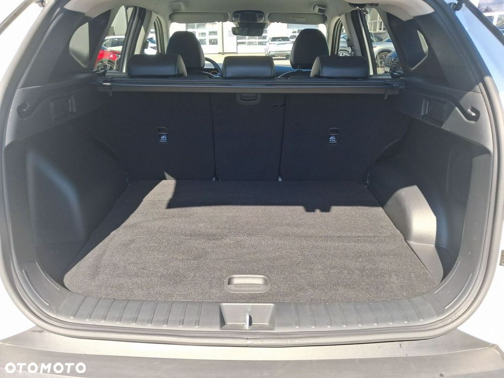 Hyundai Tucson 1.6 T-GDi HEV Executive 2WD - 17