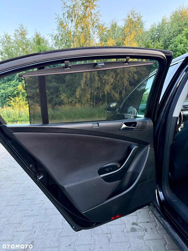 Volkswagen Passat 2.0 TDI Comfortline Optimum - 21
