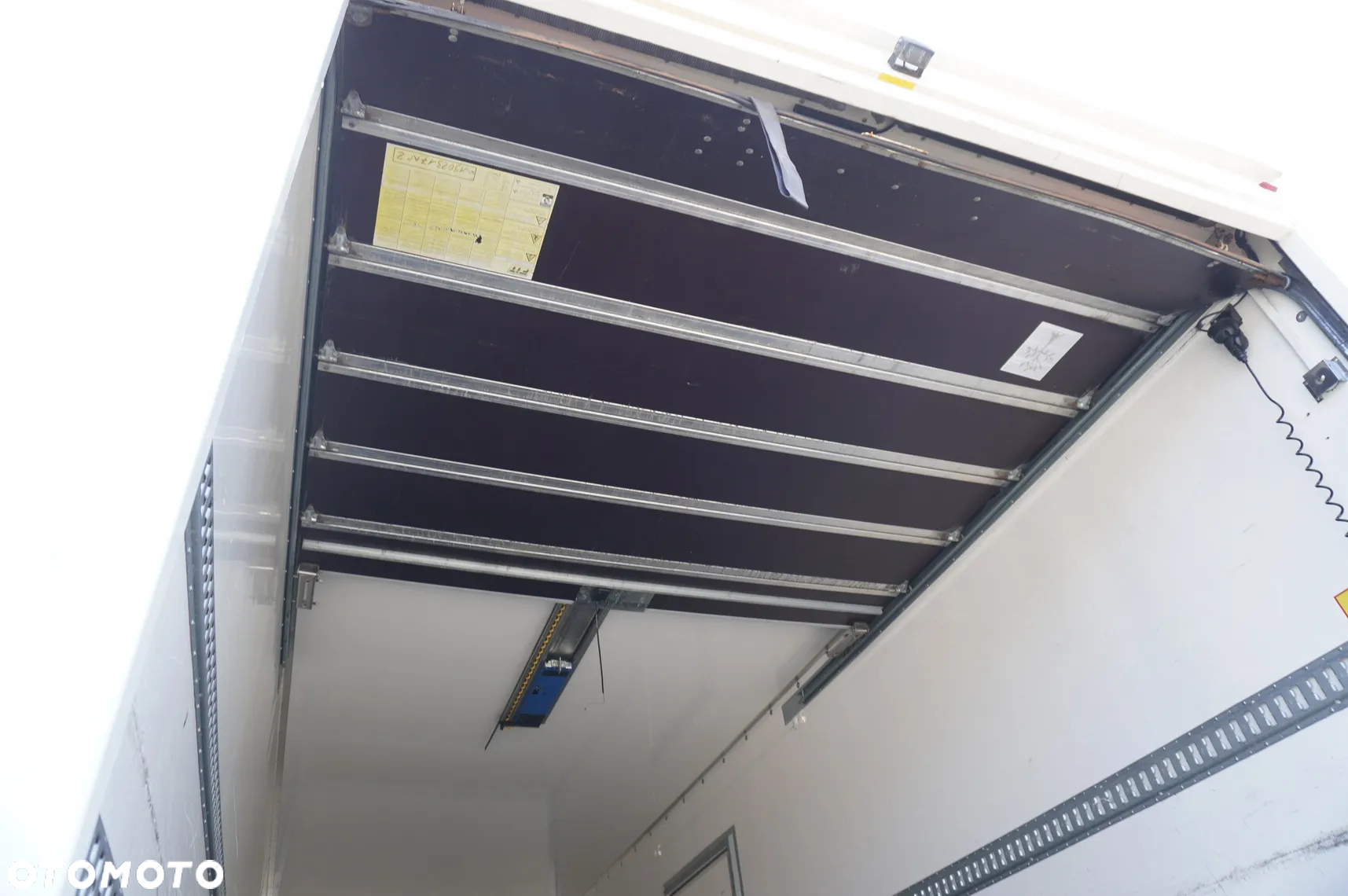 Mercedes-Benz Atego 1321 / 80 tys. km !!! / Kontener 20 EPAL - 12