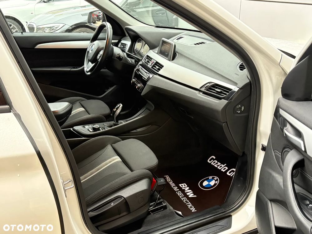 BMW X1 sDrive18i Advantage - 14