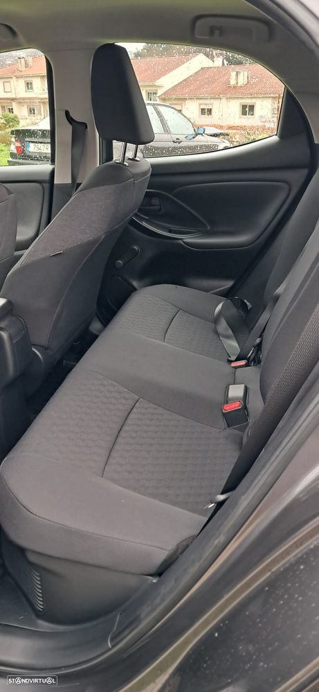 Toyota Yaris 1.5 HSD Comfort - 5