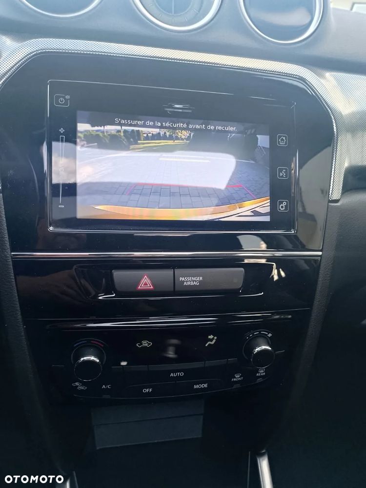 Suzuki Vitara 1.4 Boosterjet SHVS Premium 4WD - 14