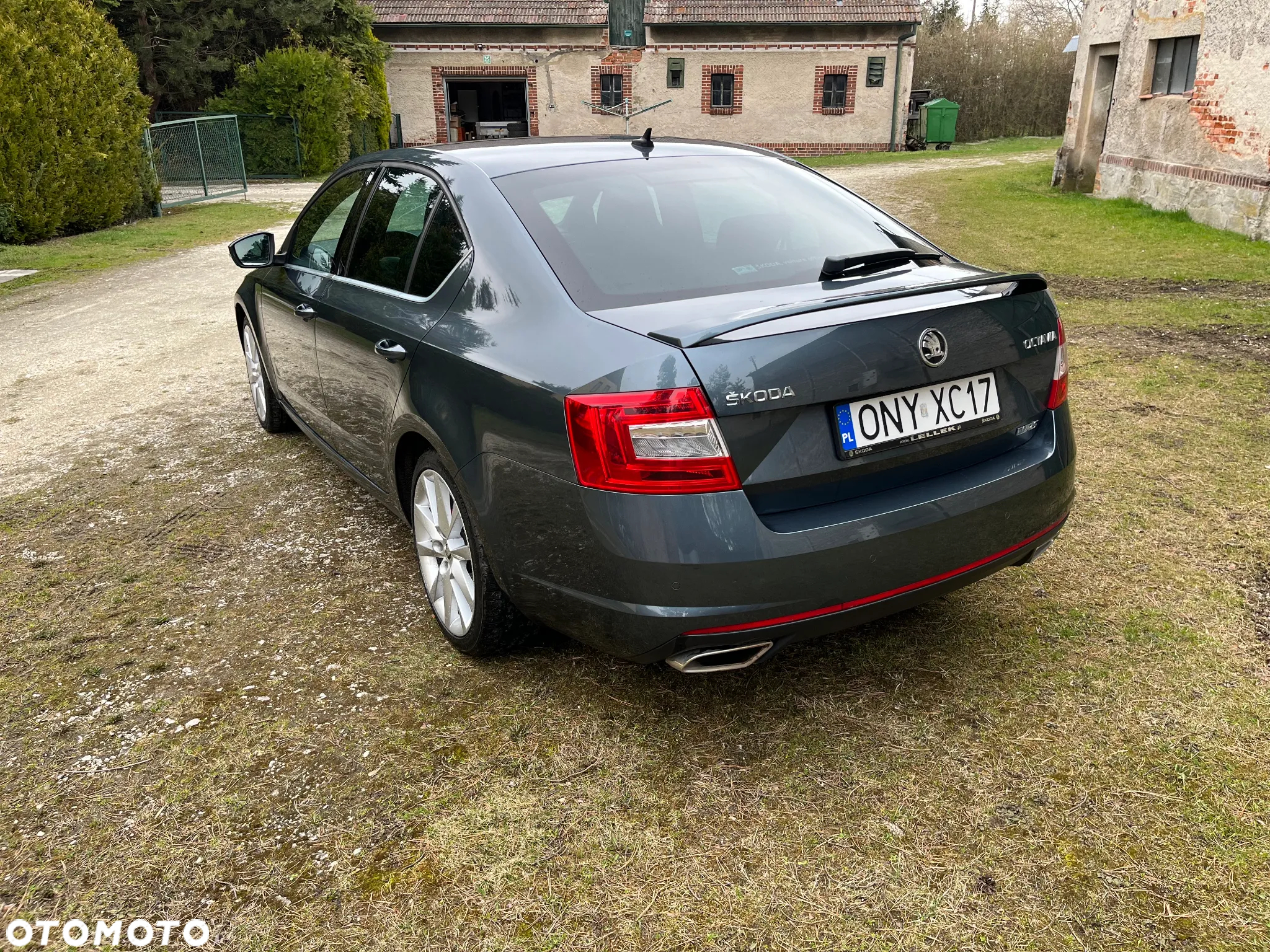 Skoda Octavia 2.0 TDI RS DSG - 8
