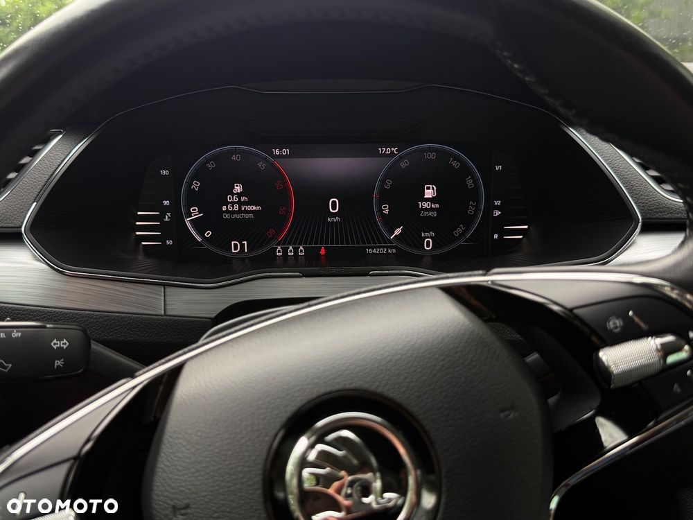 Skoda Superb 2.0 TDI SCR 4x4 Style DSG - 6