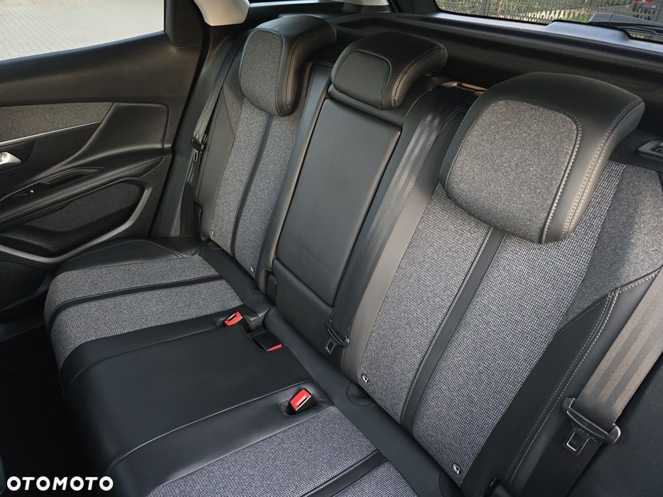 Peugeot 3008 BlueHDi 120 Stop & Start EAT6 Allure - 31