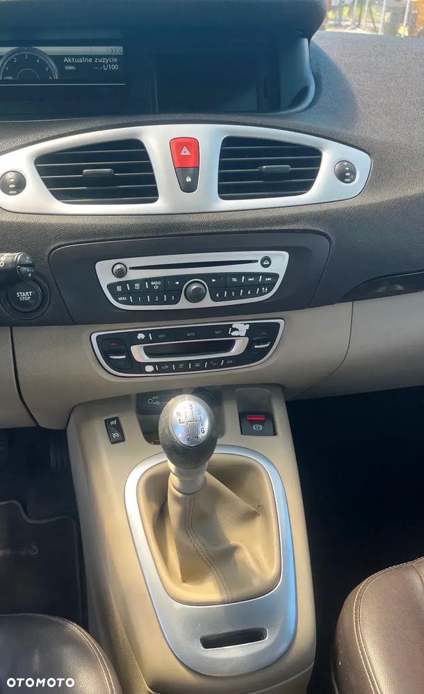 Renault Grand Scenic 1.9 dCi FAP Privilege - 13